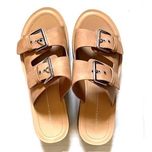 NWOB Platform Sandals